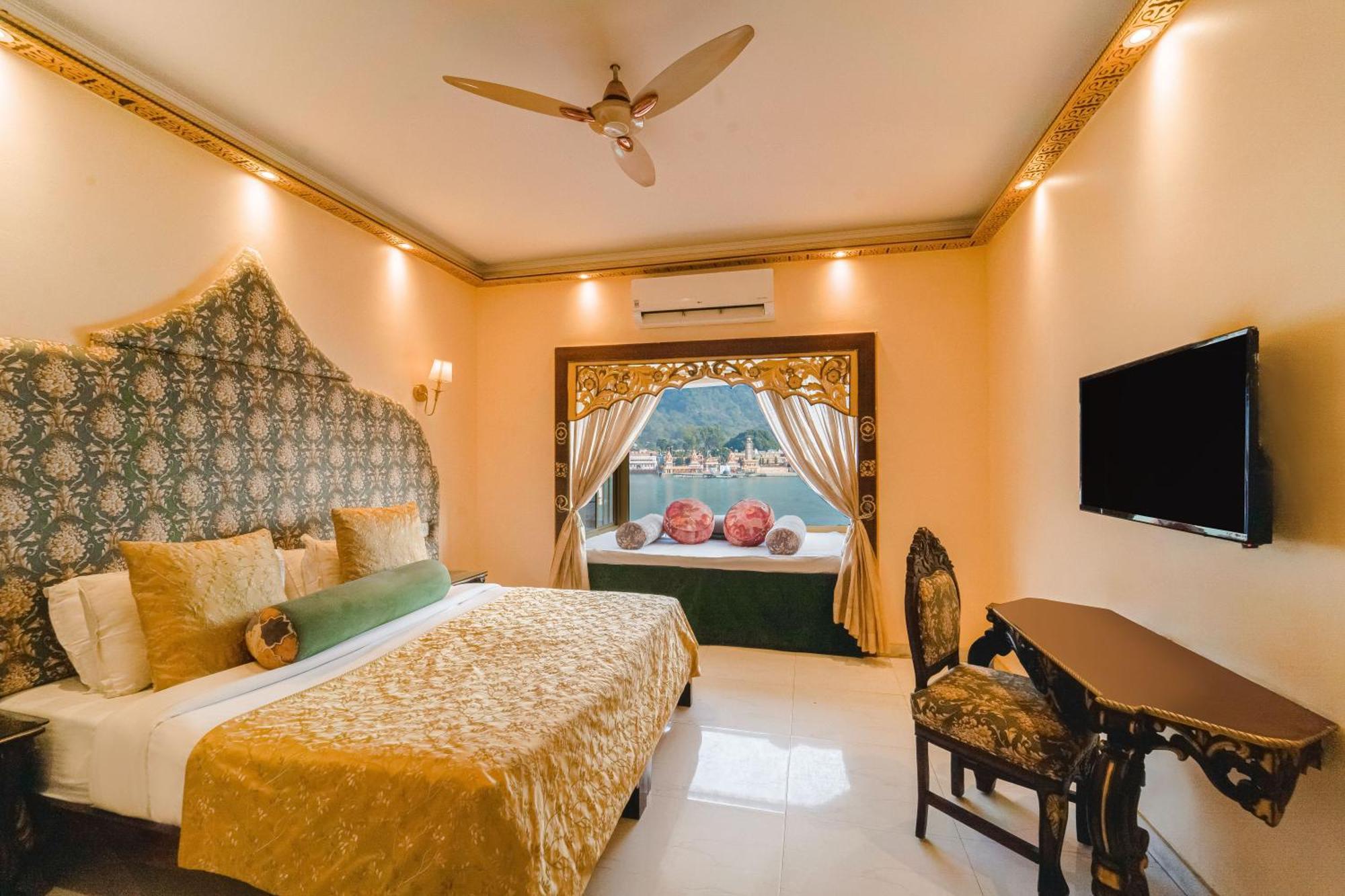 The Neeraj Ganga Heritage Palace Rishīkesh Екстериор снимка